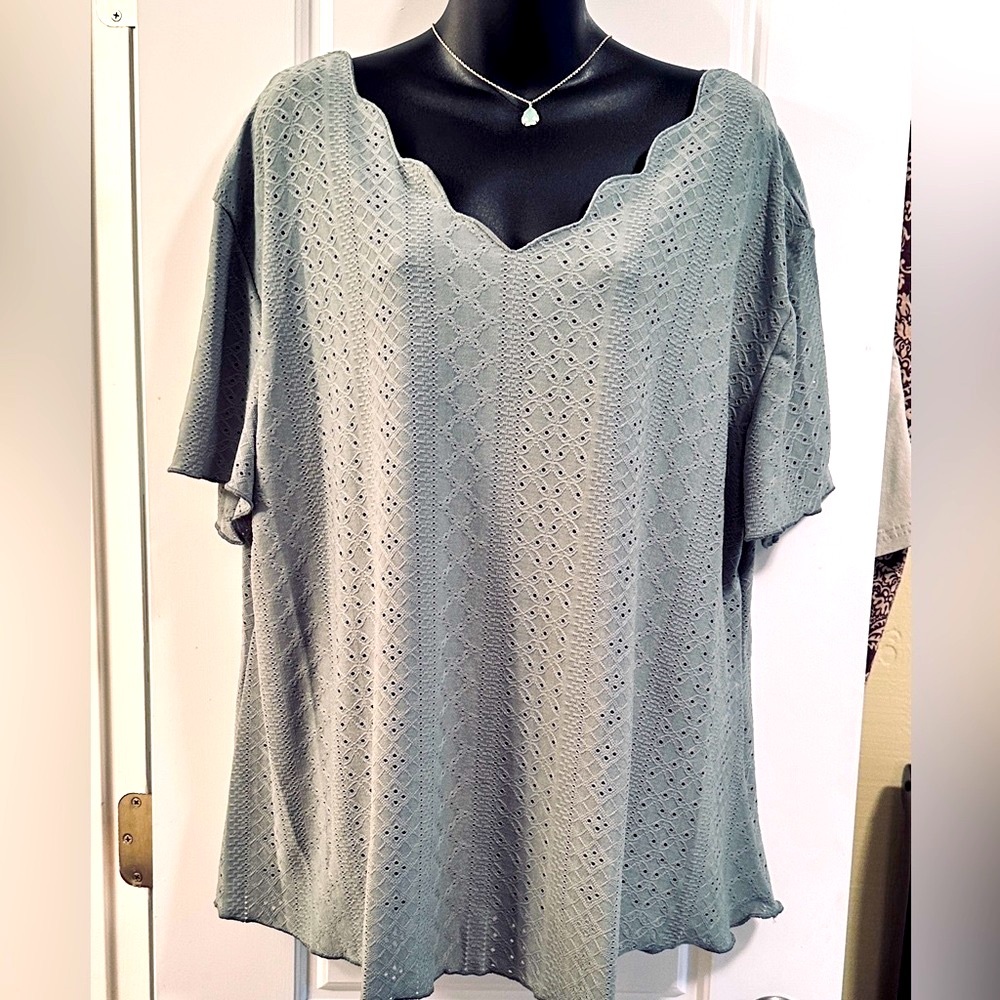 Sage Eyelet Women’s Top 3x